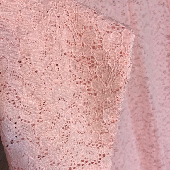 🫟5 for $25🫟 Torrid Pink Lace Long Sleeve Top - Picture 3 of 8